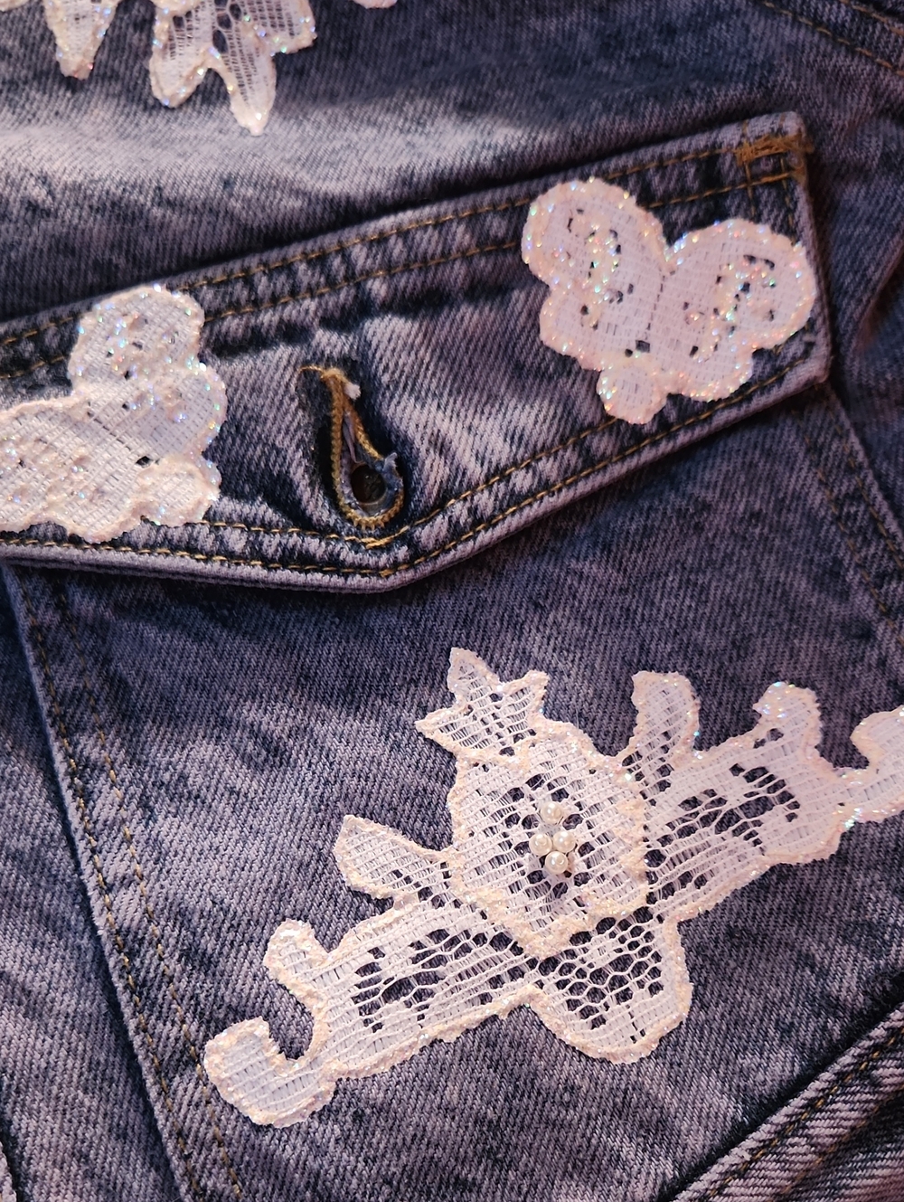 VTG Reworked Lee Denim Jacket // Cropped Lace Coquette Boho (Best - Picture 8 of 10